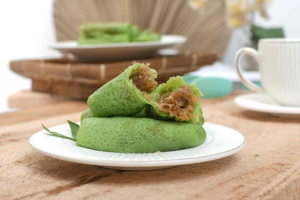 Cara Membuat Kue Dadar Gulung Isi Kelapa