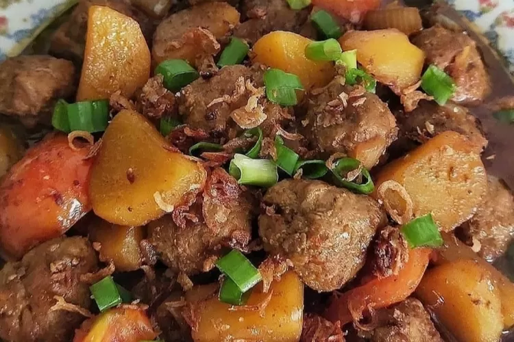 Cara Membuat Semur Daging Betawi yang Empuk