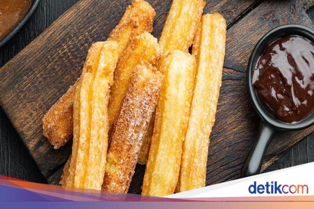 Resep Churros Renyah dengan Cokelat Lumer