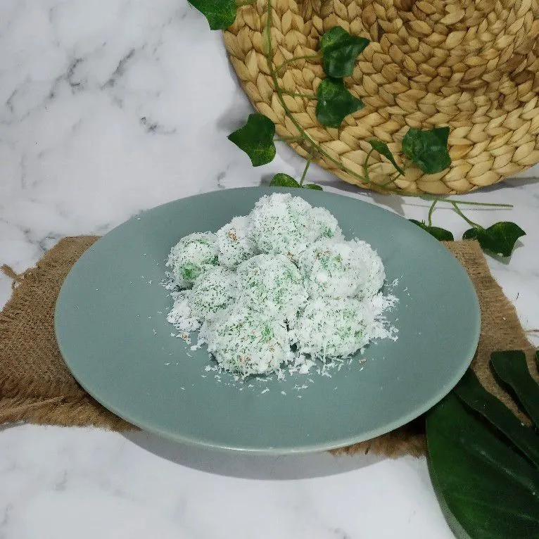 Resep Klepon Isi Gula Merah yang Kenyal