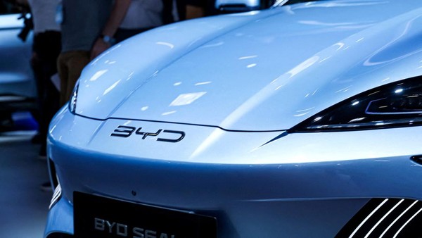 BYD: Perang Harga Mobil Listrik, Ekstrem Banget!