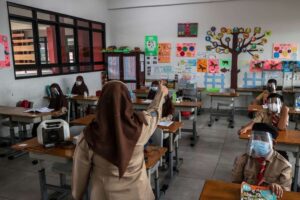 Jadi Guru ASN Kemensos: Syarat, Tunjangan, dan Prospek Karier