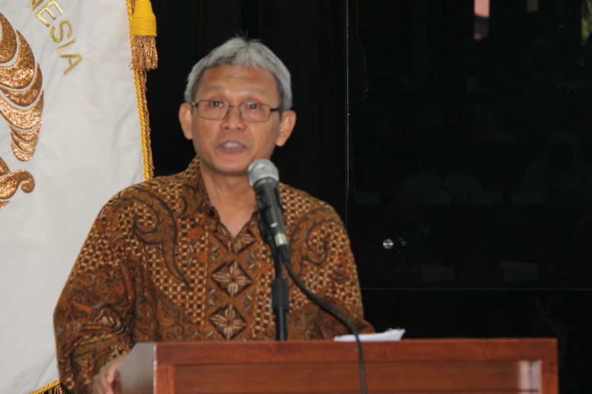 Revisi Sejarah: Panduan Edukatif Tim Ahli Sejarah Terpercaya